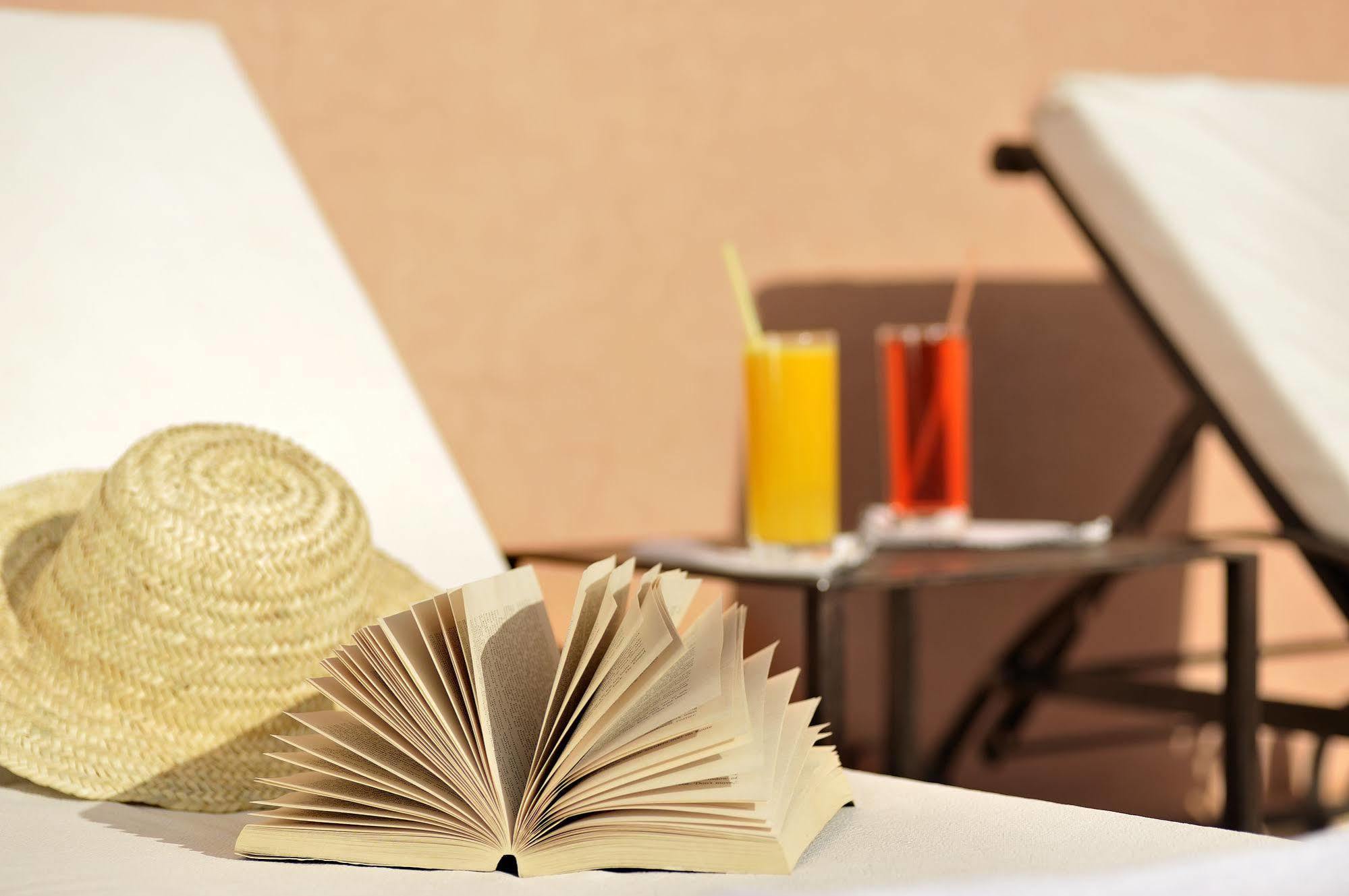 Riad Le Jardin D'Abdou Марракеш Экстерьер фото A book
